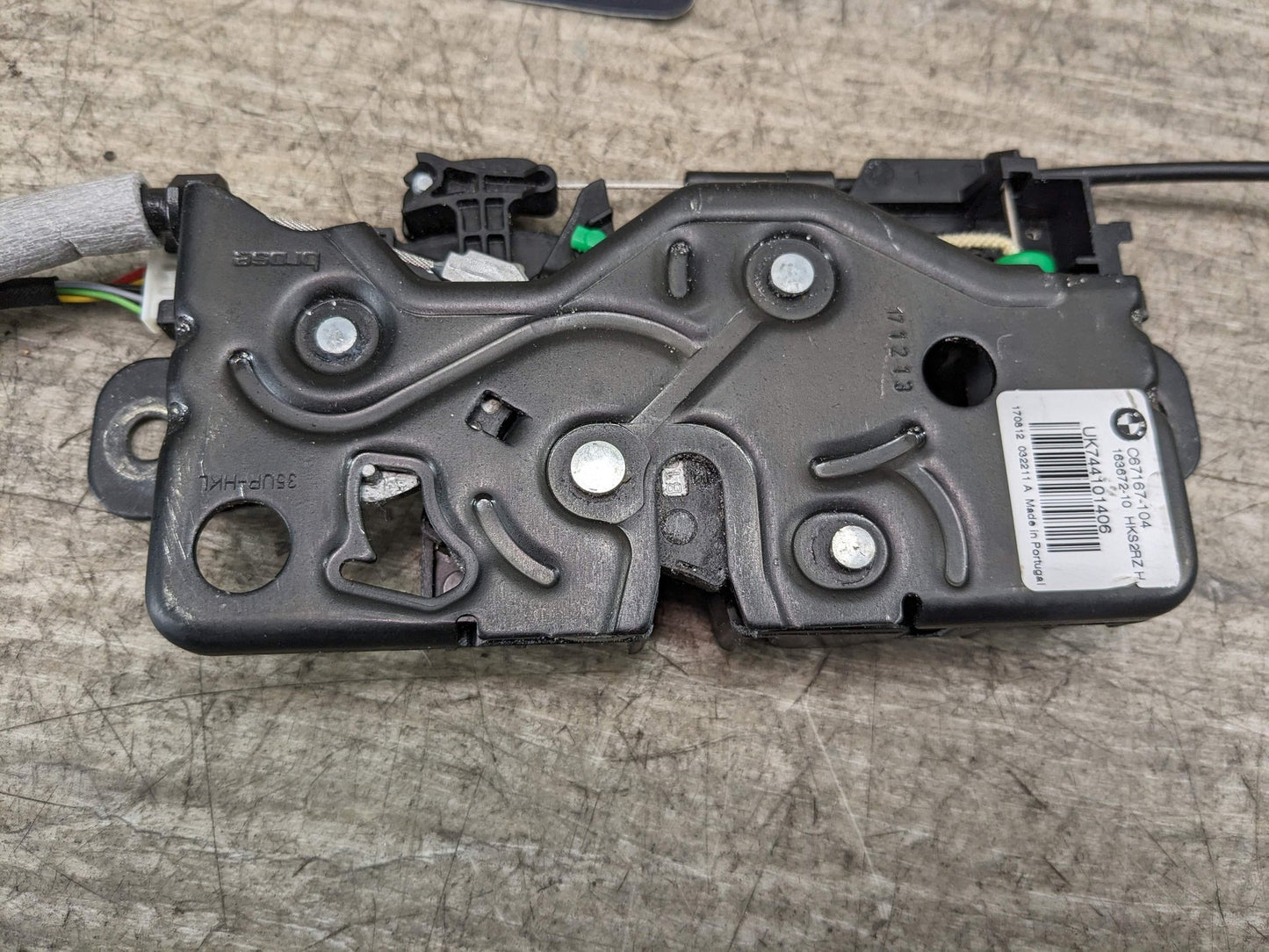 2018 BMW 540i G30 Liftgate Trunk Lid Liftgate Lock Latch Actuators SET 7441014 18-21 OEM BMW G30 M550 F90 M5 Trunk Lid Actuator Latch Lock System Assembly