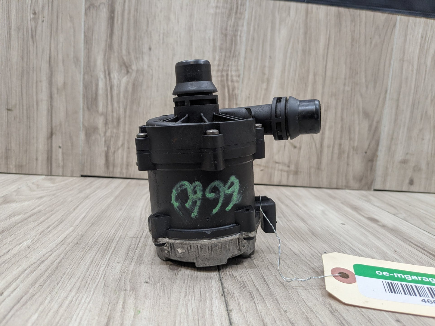 16-24 OEM BMW F90 G11 G12 G30 M5 Engine Electric Auxiliary Water Coolant Pump
