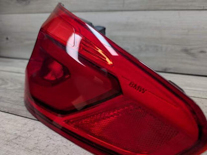 2017 - 2023 BMW M550i G30 Rear Right Passenger Outer Tail Light 7376470 N63B44O2