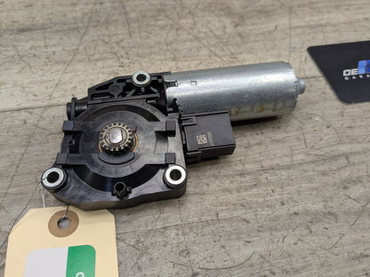 2020 BMW 330i G20 Sunroof Sun Roof Glass Motor 7424804 OEM BMW G20 G22 G26 G42 G80 G82 G87 M2 M3 M4 Sunroof Moonroof Motor Drive Unit