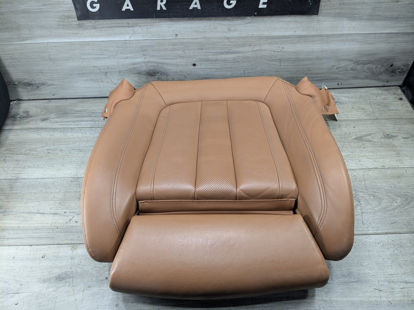 2019-2026 BMW X5 G05 Front Left Driver or Right Passenger Seat Lower Cushion 8493236 ENGINE STARTER: The engine may no be able o be s ar ed. I he dri er repea edly a emp s o s ar he engine using excessi ely long s ar ing a emp s, his may cause an elec ric