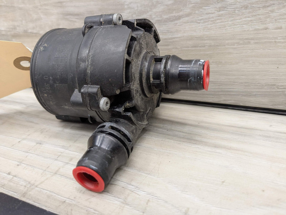 16-19 OEM BMW G11 G12 G30 M550 750 N63R Auxiliary Electric Coolant Water Pump