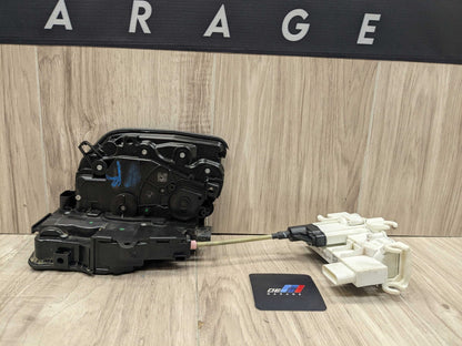 2016 BMW 750i G12 Front Right Passenger Door Latch Lock Actuator w/ Soft Close 2581894 16-22 OEM BMW G11 G12 FRONT RIGHT PASSENGER Door Lock Latch Actuator SOFT CLOSE