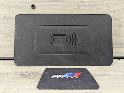 OEM BMW G20 G22 G23 G26 G80 M3 Center Console Storage Phone Car Wireless Charger