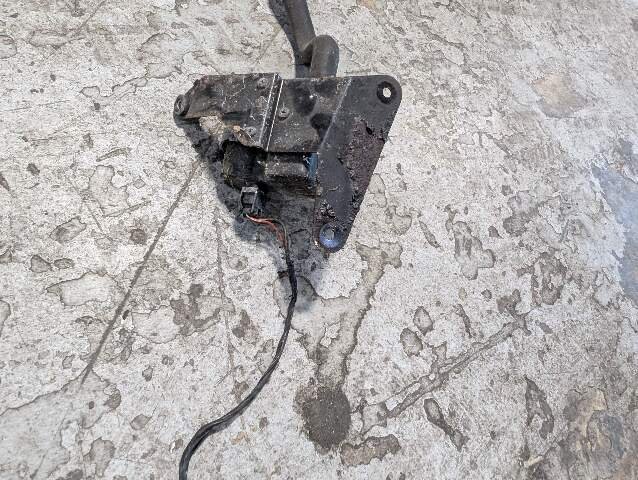 1996 - 2003 BMW Z3 E36 Fuel Vapor Charcoal Canister 1184608 M54B25O0