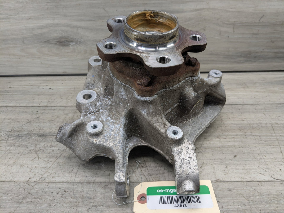 OEM BMW G01 X3 30i 30iX M40iX REAR Right Passenger Knuckle Hub Spindle Bearing