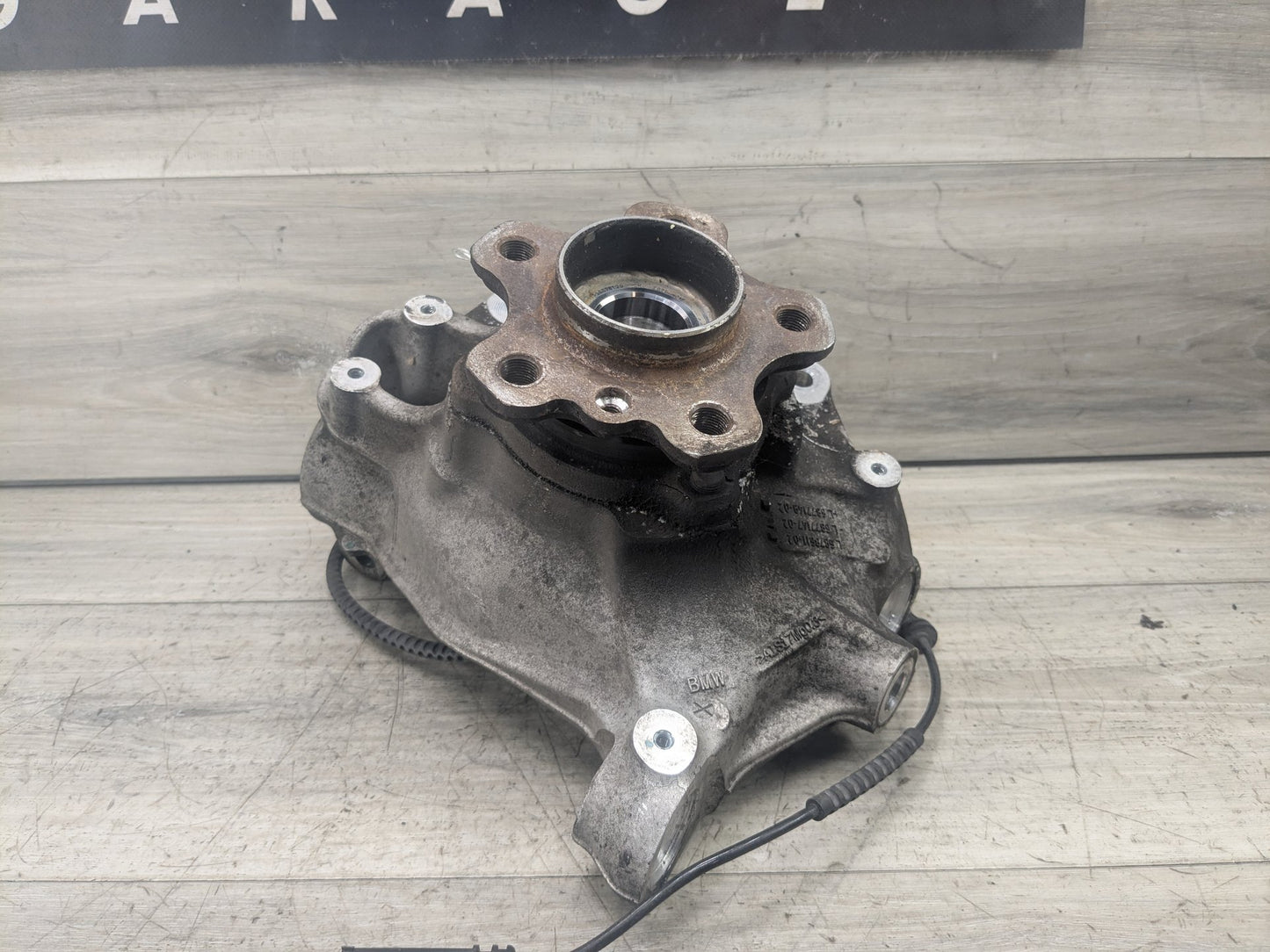 OEM BMW G20 G22 G23 330 M340 FRONT Left Driver Hub Spindle Knuckle Bearing AWD