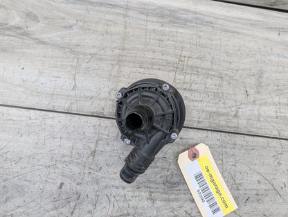 *OEM BMW G01 G05 G20 G22 G30 G42 G80 G82 G83 M3 M4 Engine Auxiliary Water Pump