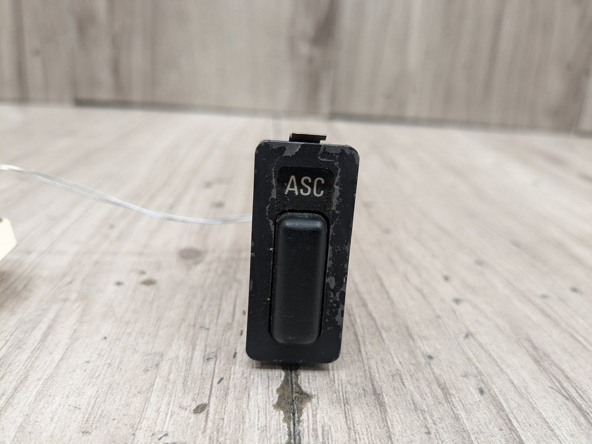 1998 BMW Z3 E36 Operating Traction Switch 1390806 OEM BMW E31 E32 E34 E36 Z3 Automatic Stability Control Switch Button Panel