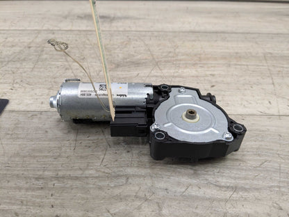 2020 BMW M340i G20 Sunroof Sun Roof Glass Motor 7424804 OEM BMW G20 G22 G26 G42 G80 G82 G87 M2 M3 M4 Sunroof Moonroof Motor Drive Unit