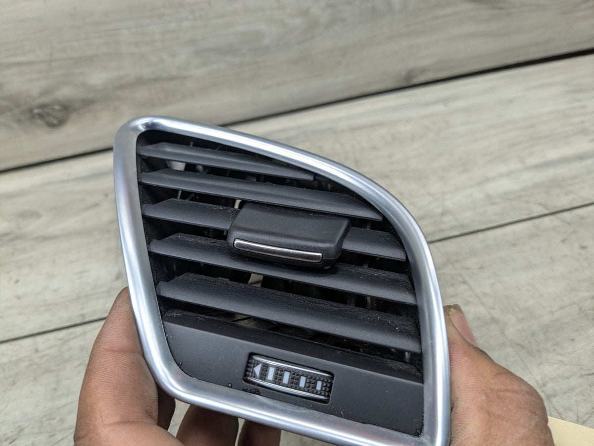 12-17 OEM AUDI A5 S5 Right Passenger Dash AC Air Vent Grille