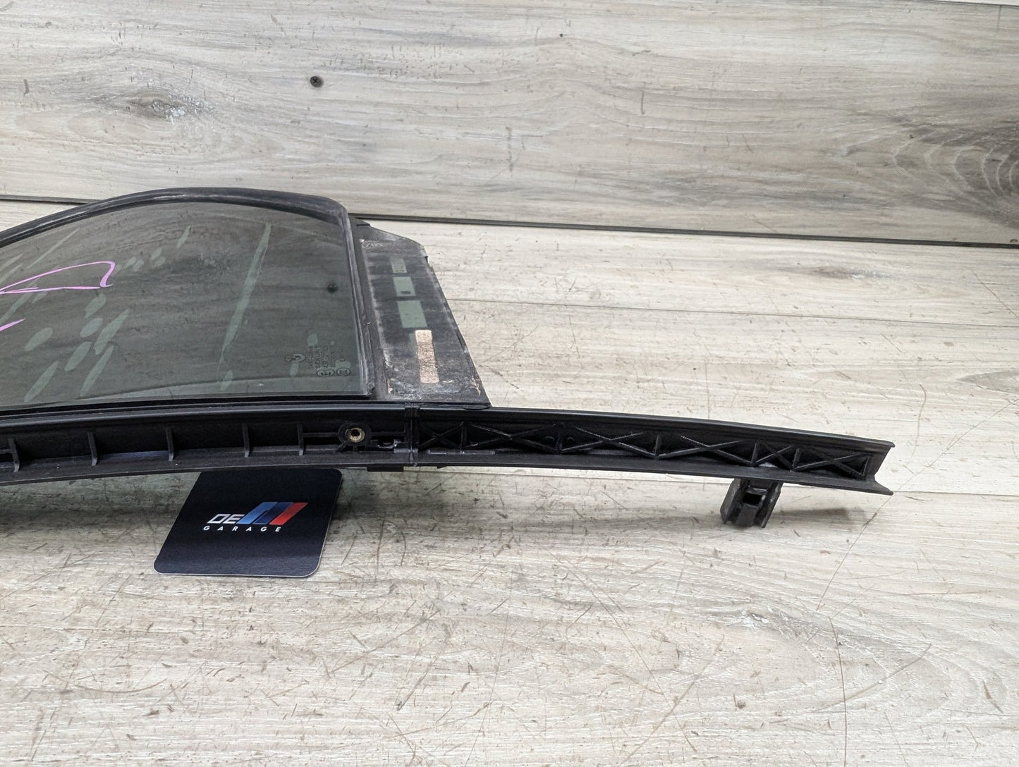 2017 BMW 740i G12 Rear Left Driver Door Window Glass 7384217 16-22 OEM BMW G12 740 750 M760 B7 Rear Left Driver Door Quarter Fixed Glass