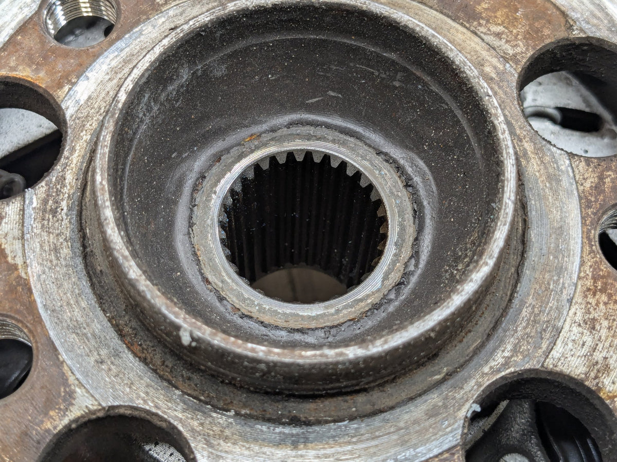 OEM Mercedes W212 E350 E550 Front Right Passenger Hub Knuckle Bearing Carrier