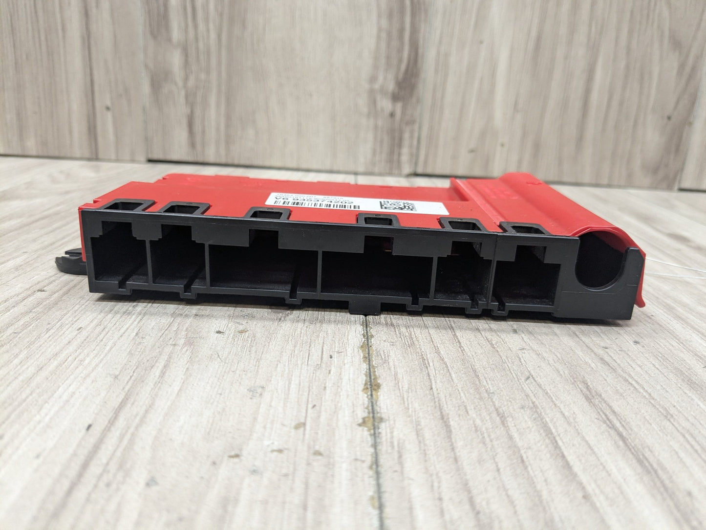 OEM BMW G11 G12 G14 G15 G16 G30 B+ Junction Terminal Power Relay Fuse Box
