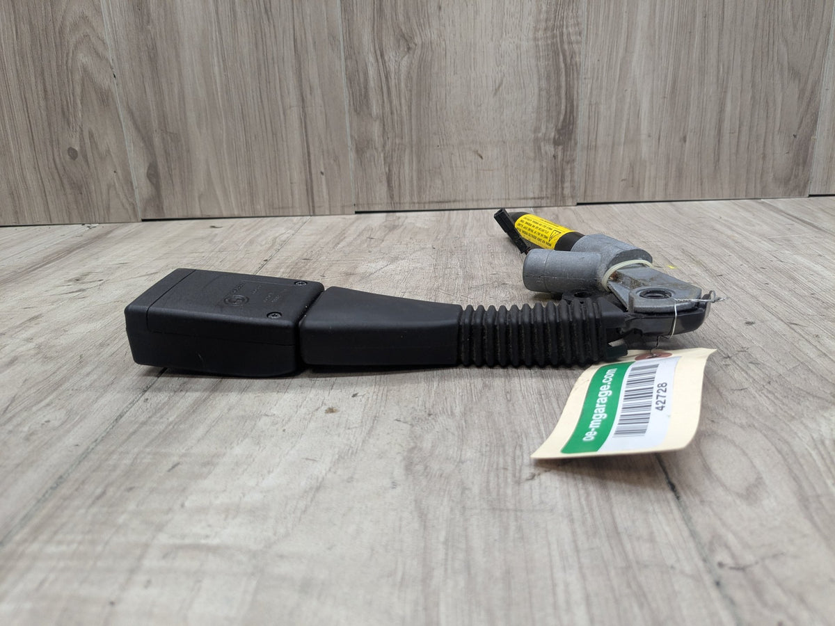 OEM BMW E70 E71 X5 X6 X5M X6M Front Right Passenger Seat Belt Buckle Tensioner