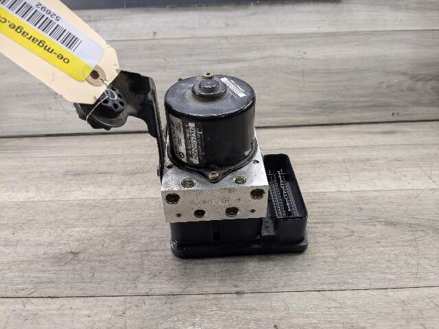 2003 - 2008 BMW Z4 E85 ABS Pump Module 6762868 M54