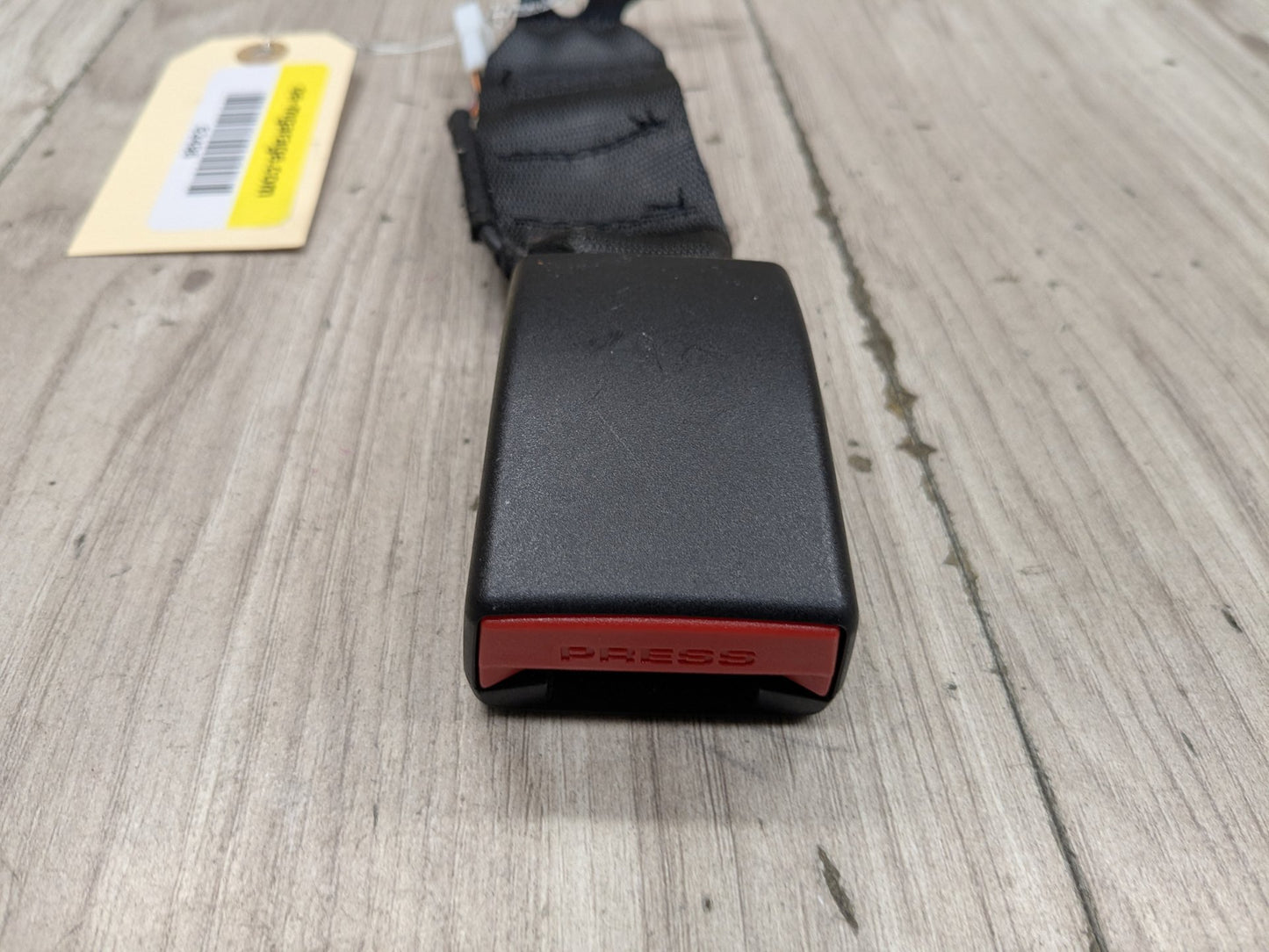 OEM BMW F90 M5 G30 530 540 M550 Rear Center Middle Seatbelt Seat Belt Buckle