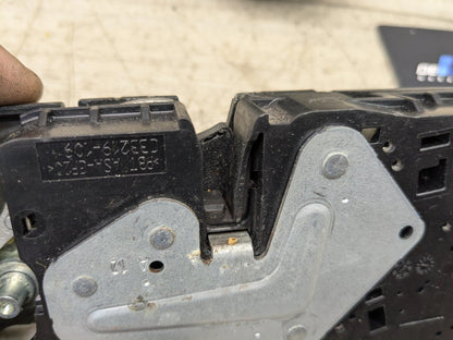 2018 BMW X3 G01 Liftgate Trunk Lid Liftgate Lock Latch Actuators SET 7383561 OEM BMW F90 F97 G01 G12 G22 G30 X3 M5 Trunk Lid Actuator Latch Lock System SET