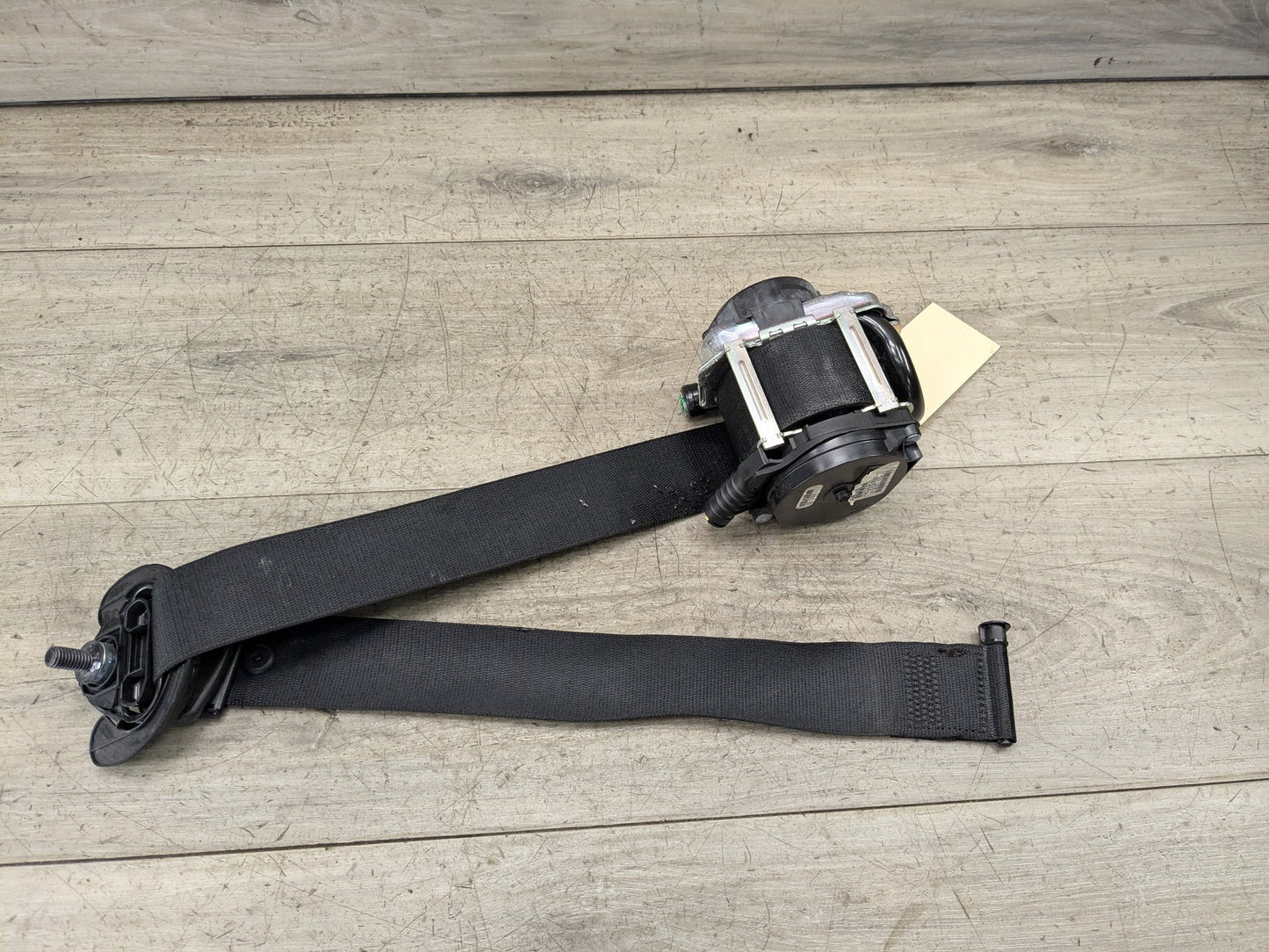 OEM BMW F15 F16 F85 F86 X5 X6 Front Right Passenger Seat Belt Retractor Black