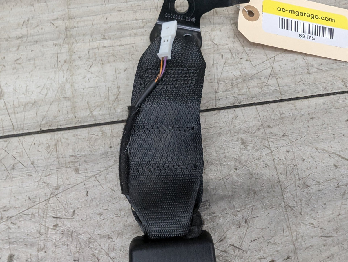 2017-2023 BMW M550i G30 Rear Middle Center Seatbelt Seat Belt Buckle 7412785 OEM BMW F90 M5 G30 530 540 M550 Rear Center Middle Seatbelt Seat Belt Buckle OEM