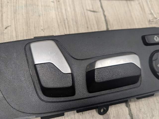 2020 - 2024 BMW X3 F97 Front Right Passenger Seat Control Switch 6801482 S58