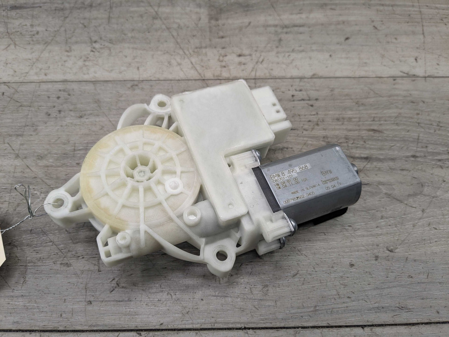 2019 BMW 330i G20 Rear Right Passenger Door Window Glass Regulator Motor 8495868 19-24 OEM BMW G20 G80 330 M340 Rear Right Passenger Door Window Regulator Motor