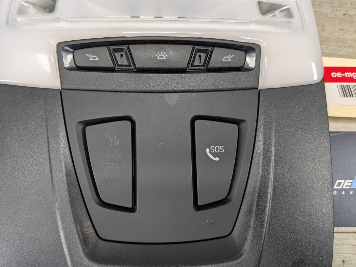 OEM BMW F22 F30 F32 F36 F80 F82 M4 Headliner Roof Console Dome Light SOS Switch