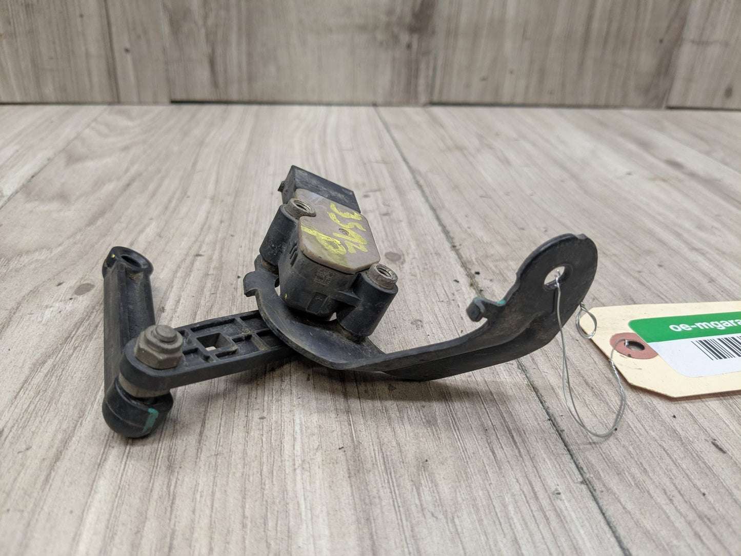 OEM BMW F15 F48 G01 G05 X5 Left Driver Suspension Headlight Height Level Sensor