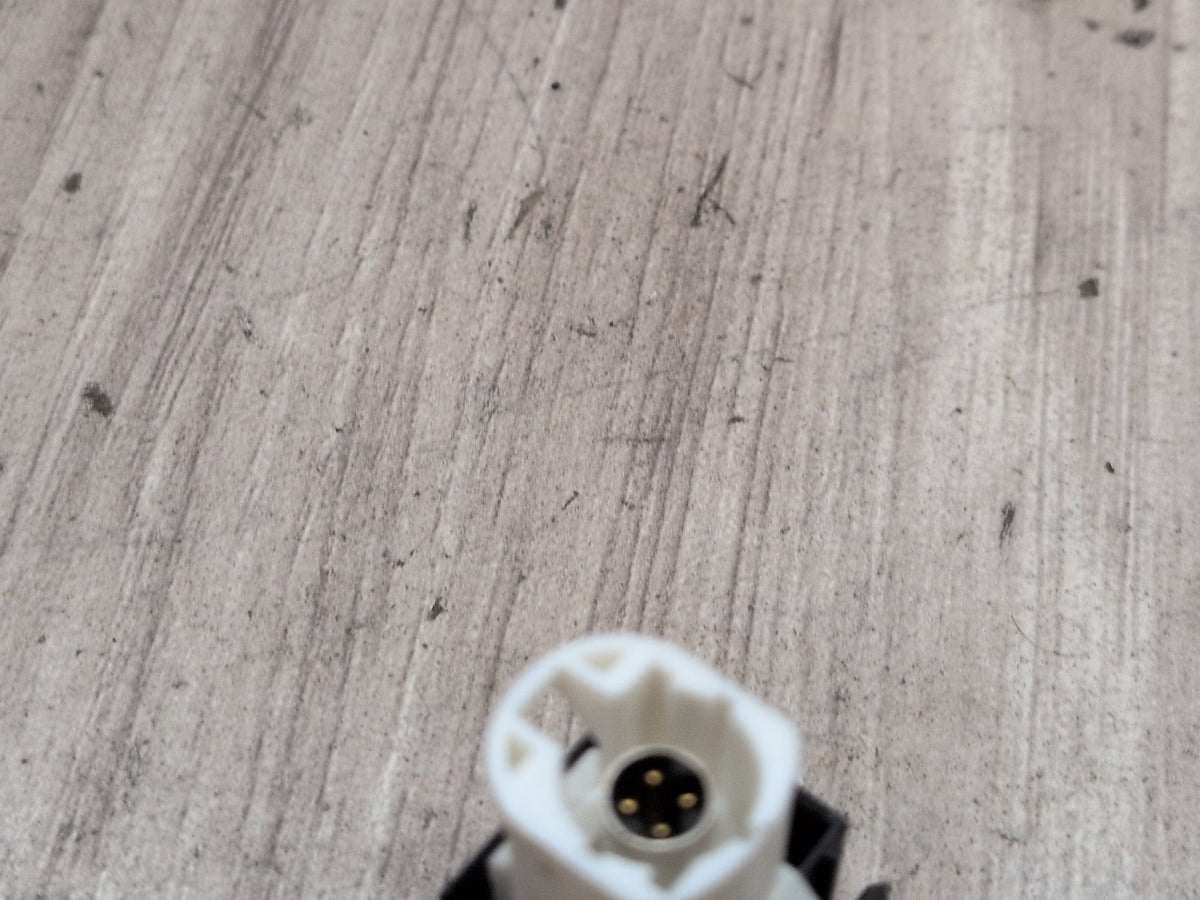 2016-2019 BMW 740Li G12 AUX/ USB Charger Port Socket 9229294 OEM