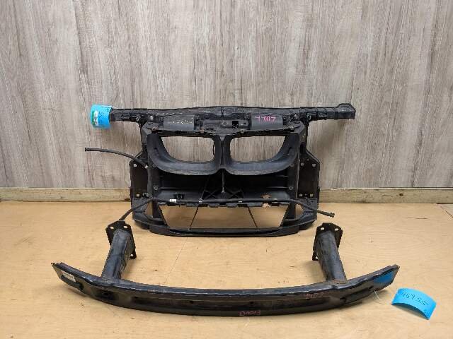 08-13 OEM BMW E82 E88 128 135 Front Radiator Support Frame Reinforce Clip Panel