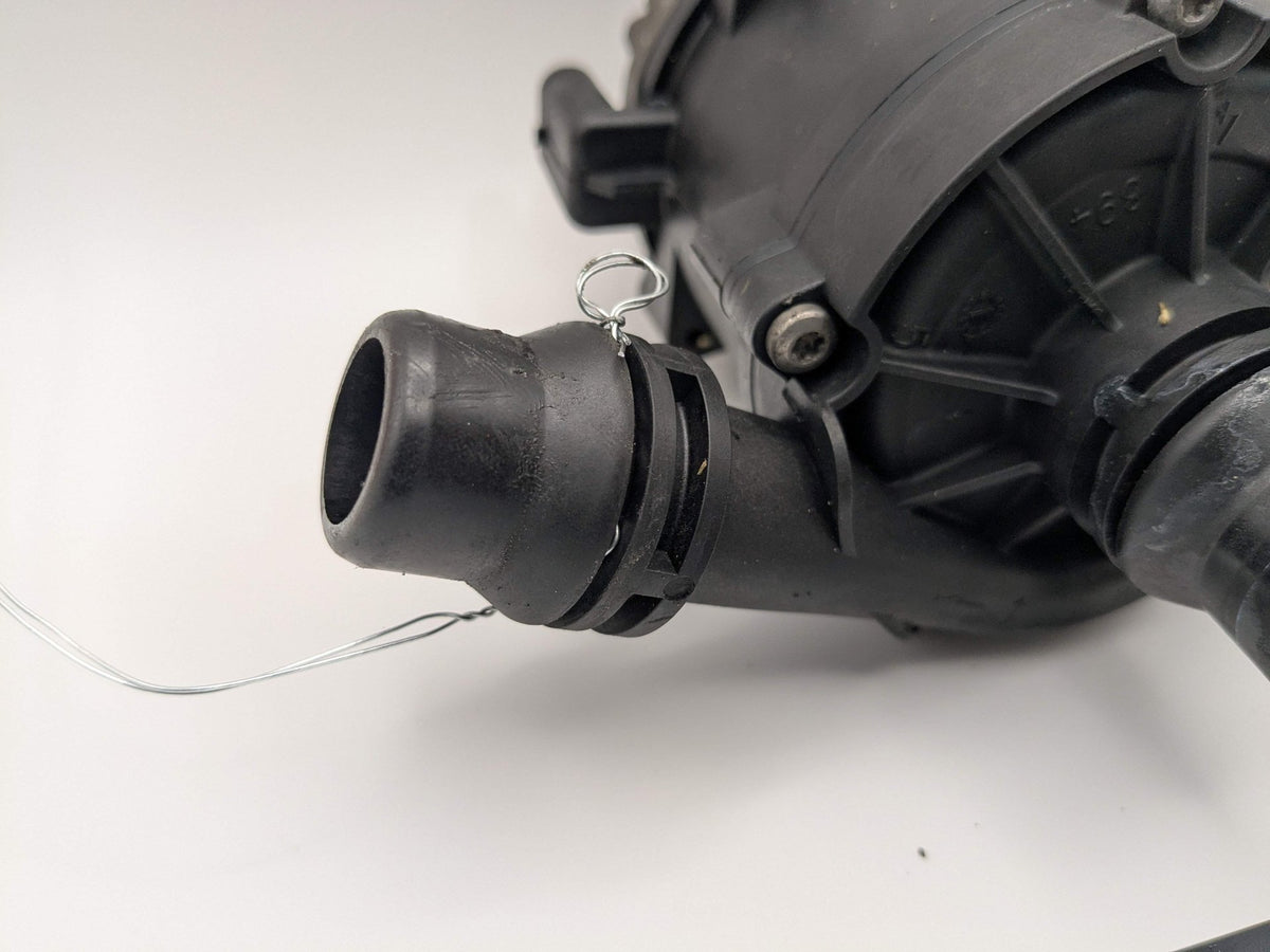 16-23 OEM BMW G12 G30 F90 M5 Engine B58 Electric Auxiliary Water Coolant Pump