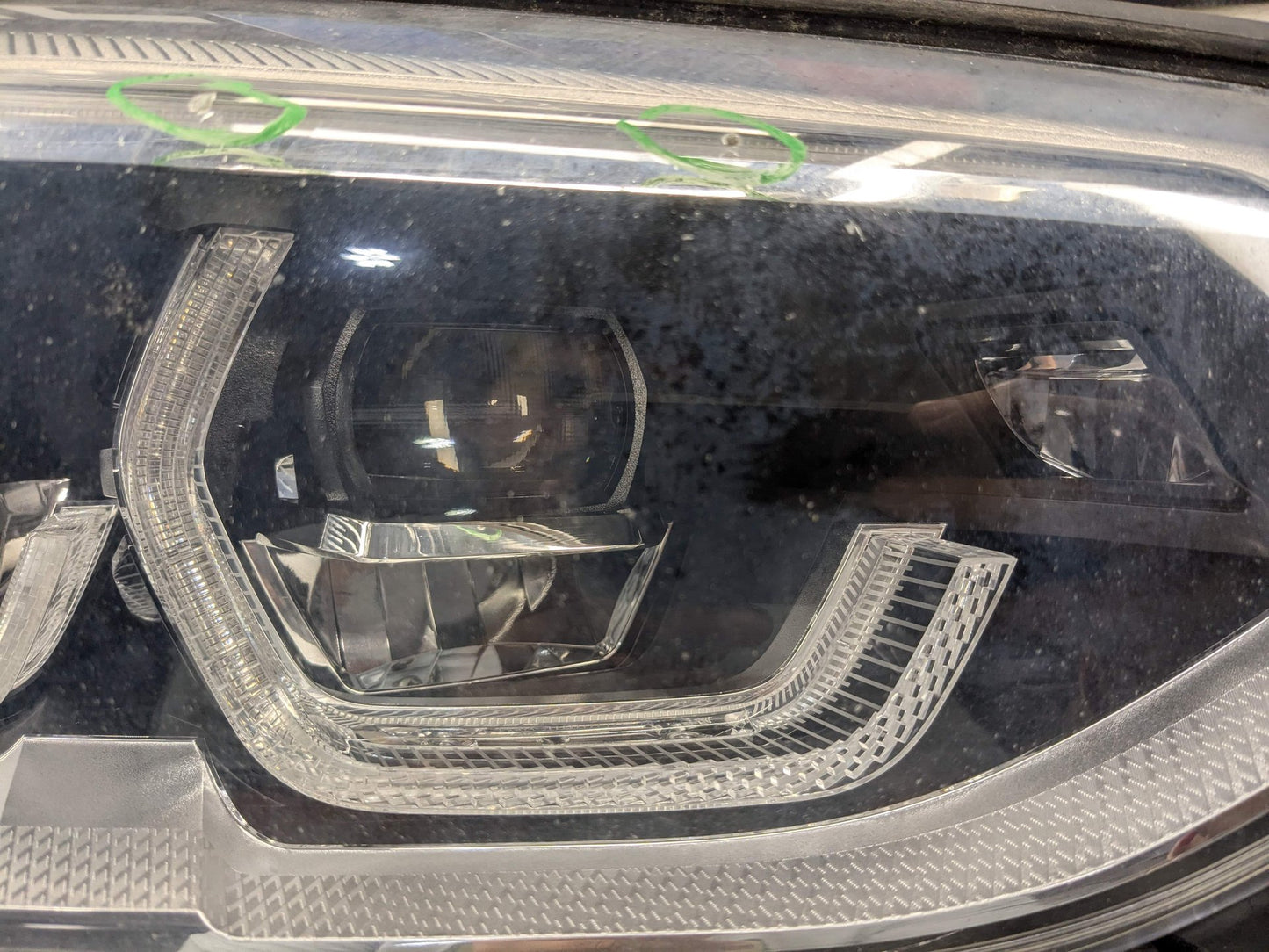 2019 BMW X3 G01- Unknown PN: 8739658