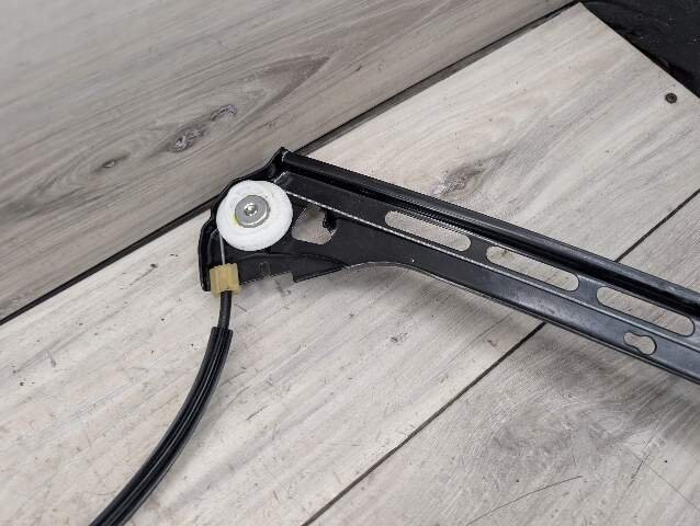OEM Mercedes A207 C207 W207 Front Right Passenger Door Window Regulator Motor