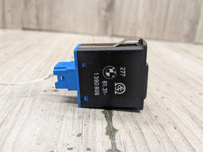 1998 BMW Z3 E36 Operating Traction Switch 1390806 OEM BMW E31 E32 E34 E36 Z3 Automatic Stability Control Switch Button Panel