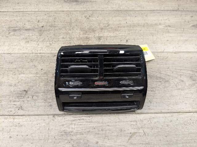 PRE-LCI OEM BMW F90 G30 530 540 M5550 Rear Center Console AC Air Vent Grille
