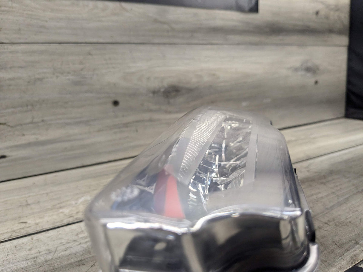 18-21 OEM BMW G01 G02 30 M40 Front Left Driver Side LED Fog Light Lamp