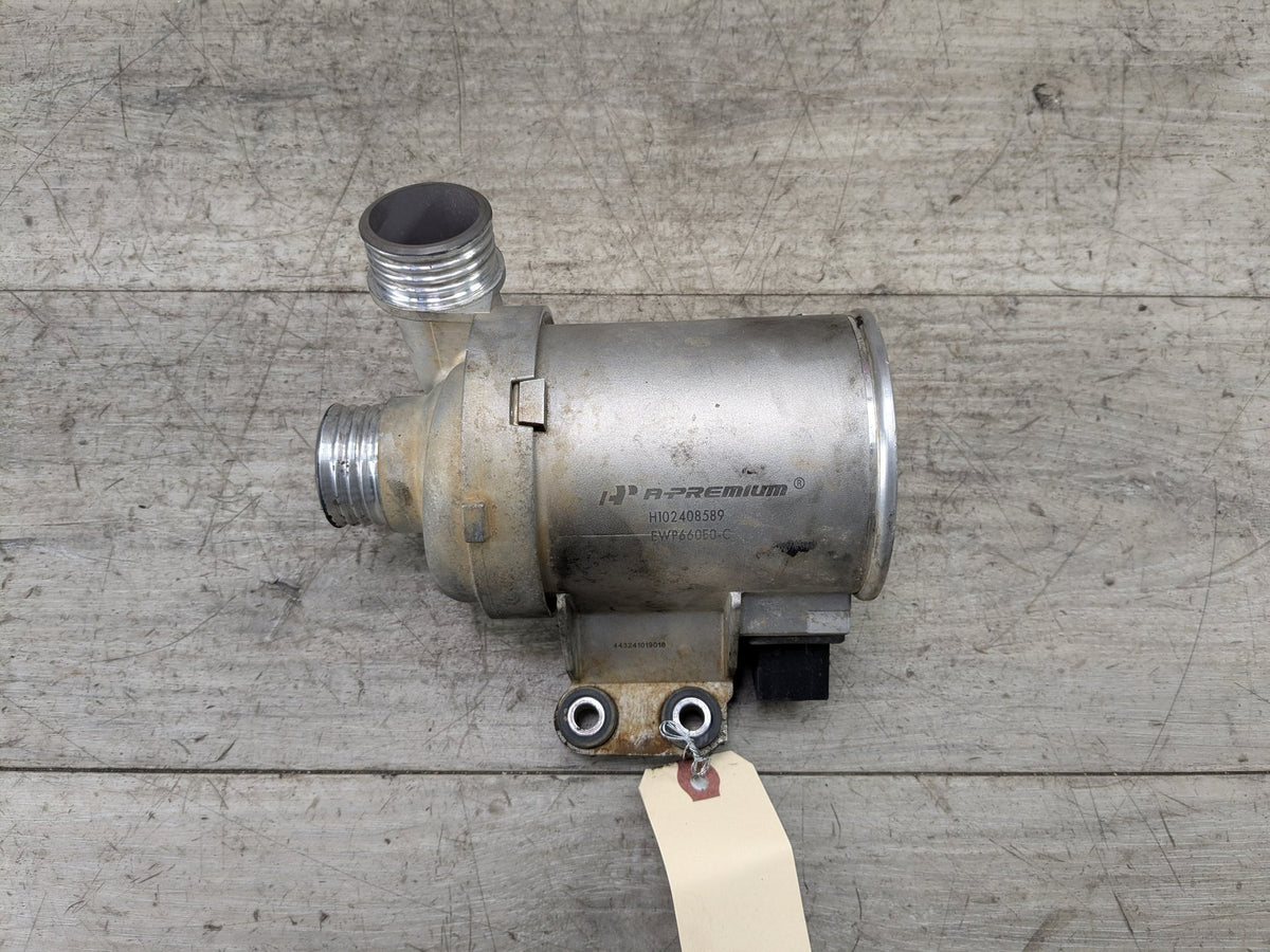 2014 BMW 435i F32 Auxilary Water Coolant Pump 8635090 AFT BMW F10 F15 F22 F25 F30 F32 Engine N55 Auxiliary Electric Water Pump Cooling OEM