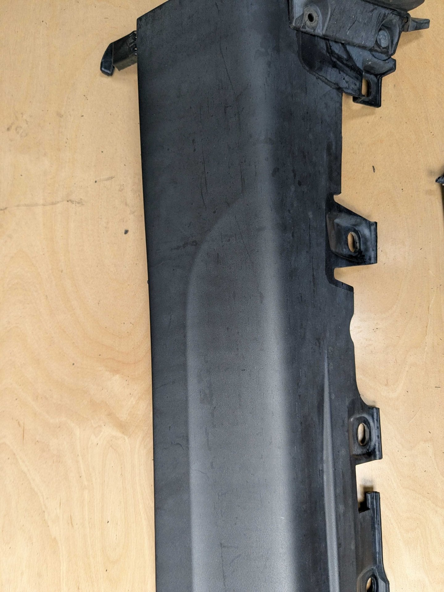*14-18 OEM BMW F15 X5 Left Driver Side Skirt Rocker Panel Molding w/ Bracket