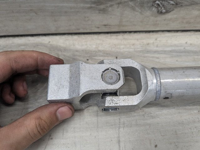 OEM BMW G20 G22 G23 G42 330 M340 430 M440 Steering Column Lower Joint Shaft