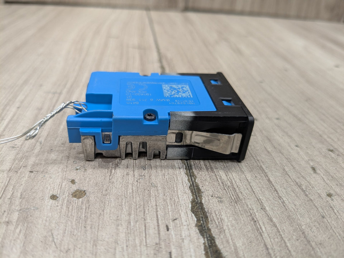OEM BMW F44 F48 F97 G01 G05 G12 G20 G30 G80 USB Dual Type C Charger Port Socket
