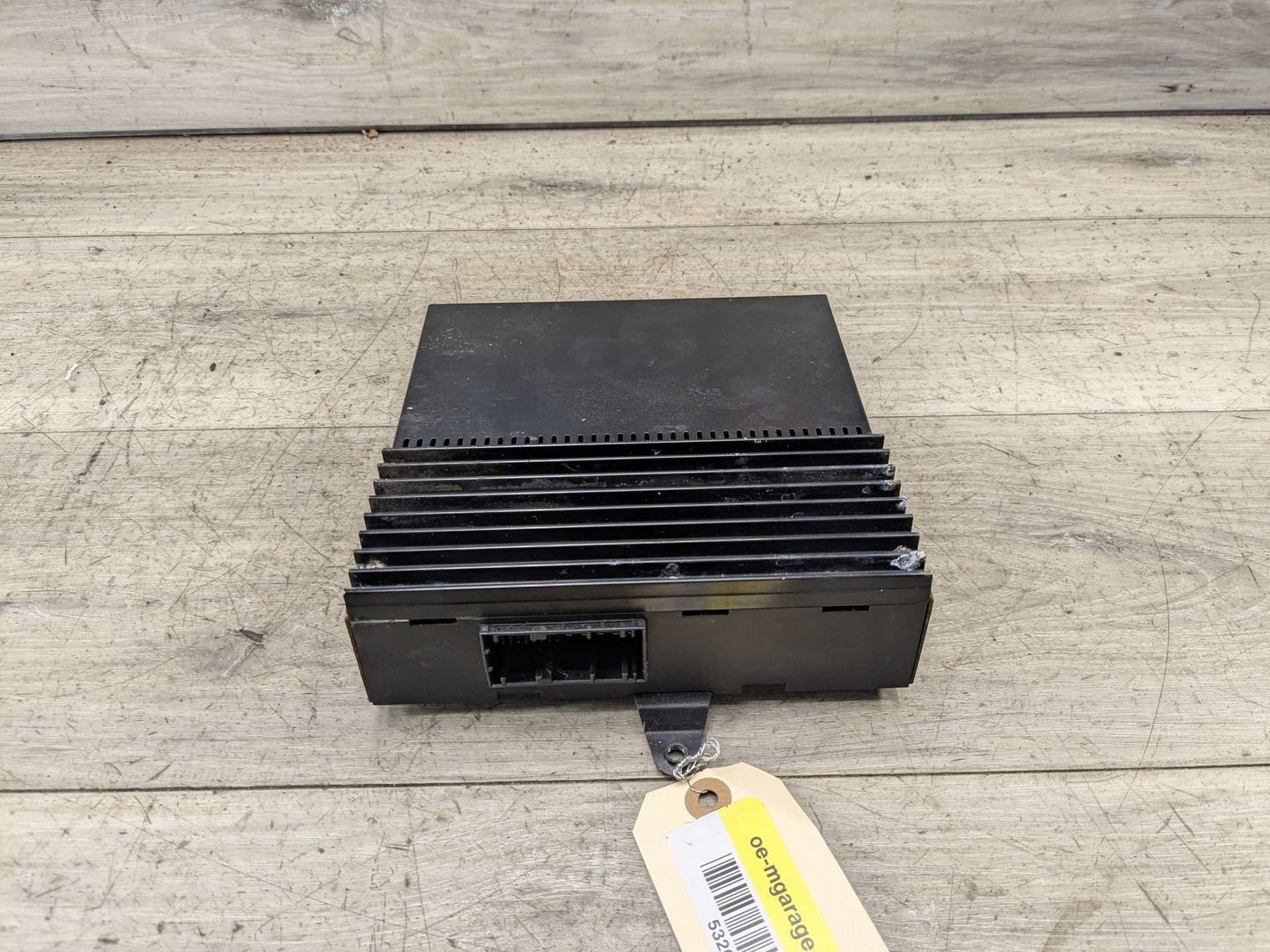 1996-2003 BMW Z3 E36 Stereo Audio Amp Amplifier 8380958