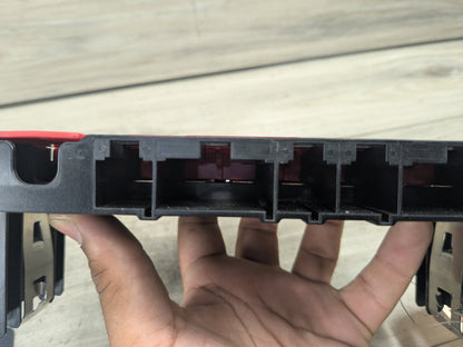 OEM BMW E82 E90 E92 Battery Power Lead Junction Distribution Fuse Box Voltage