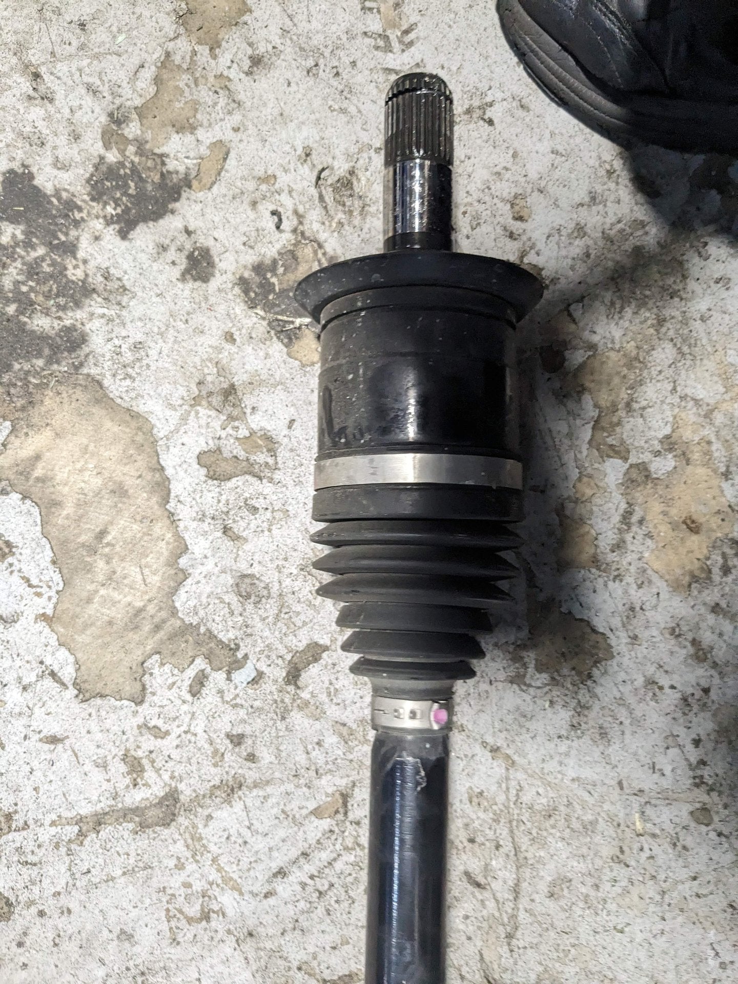 2015 BMW 328i F31 Rear Left Driver Half Shaft Output CV Axle 8603109