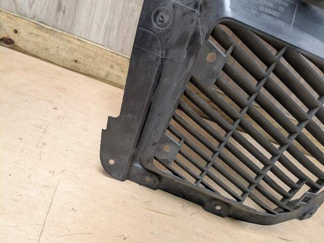 2017 - 2023 BMW M550i G30 Front Right Passenger Wheel Fender Liner Splash Guard 7340786 N63B44O2