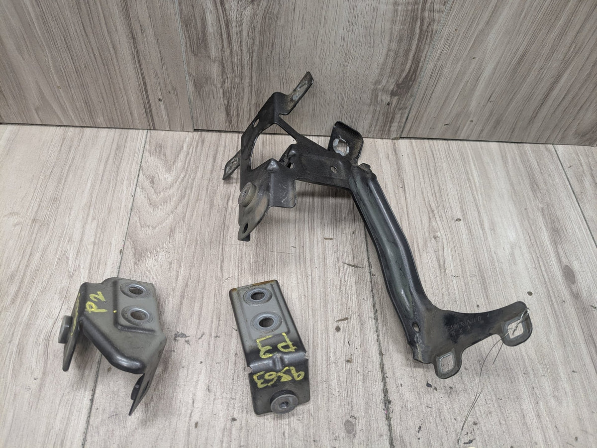 16-19 OEM BMW G11 G12 750 Front Right Passenger Fender Wing Holder Bracket SET