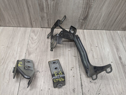 16-19 OEM BMW G11 G12 750 Front Right Passenger Fender Wing Holder Bracket SET