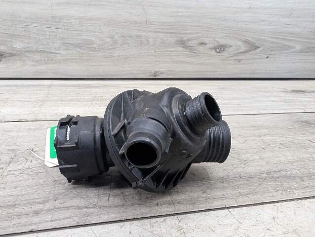 OEM BMW F15 F16 F23 F30 F32 F33 F36 Engine N55 Water Coolant Thermostat Housing