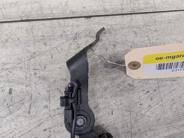 17-20 OEM BMW F90 M5 G30 530 540 M550 Rear Left Driver Seatbelt Seat Belt Buckle