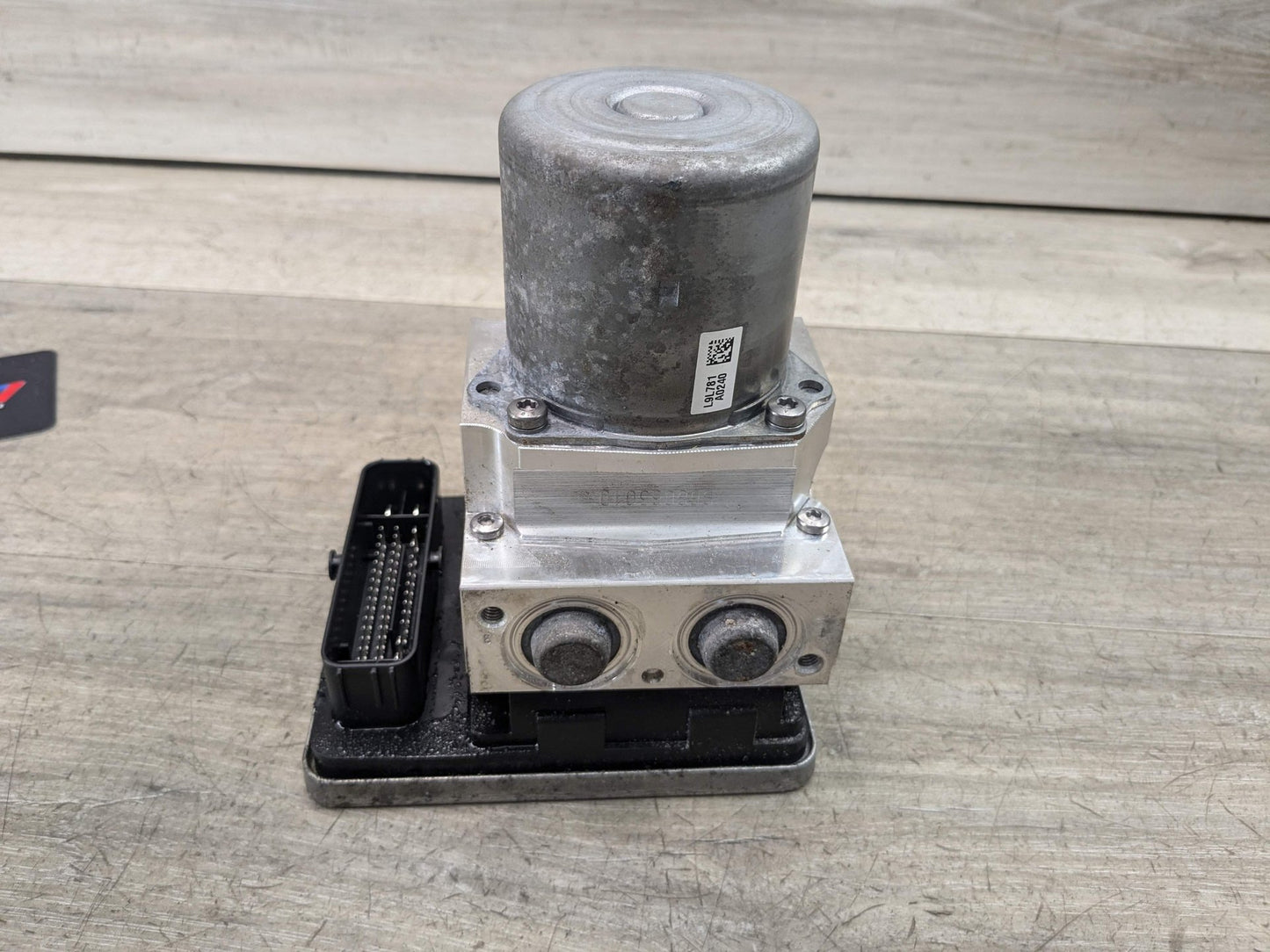 2018 BMW 540i G30 ABS Pump Module 6893768 16-20 OEM BMW G30 528 530 540 550 B58 DSC ABS Pump Computer Unit Anti Lock Brake