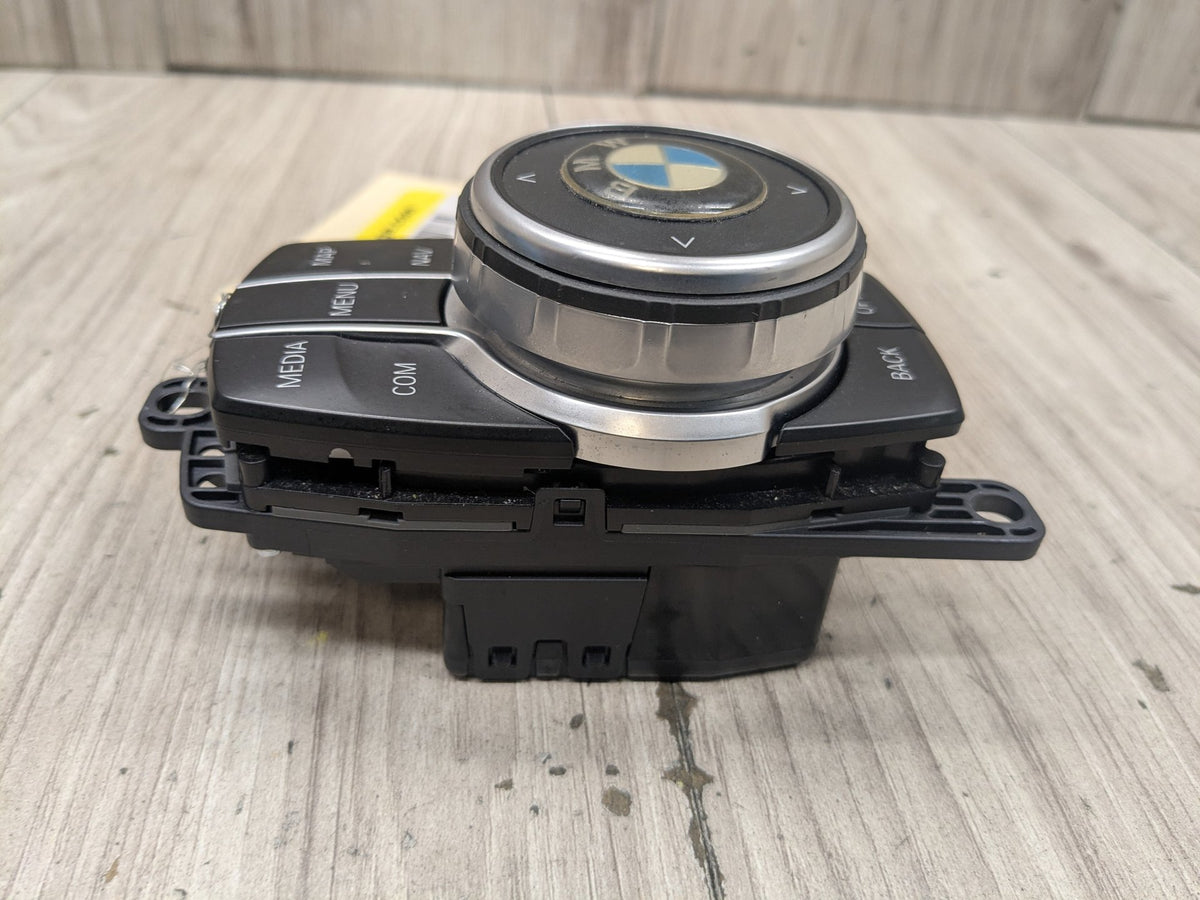 OEM BMW F90 G01 G02 G30 X3 M5 iDrive Navigation Controller Knob NBT NAV Button
